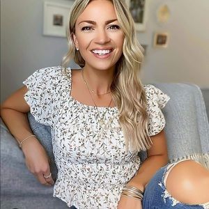 Abercrombie ruffle sleeve blouse